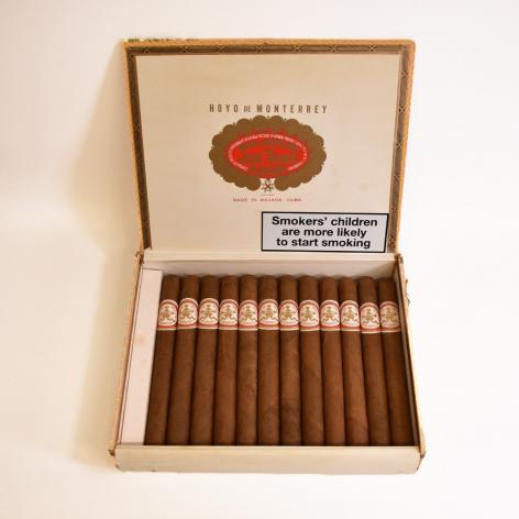 Lot 172 - Hoyo de Monterrey Churchills