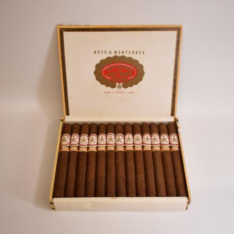 Lot 173 - Hoyo de Monterrey Churchills