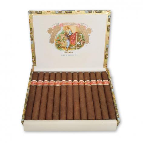 Lot 173 - Romeo y Julieta Coronas