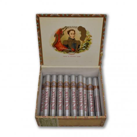 Lot 175 - Bolivar Churchills tubos