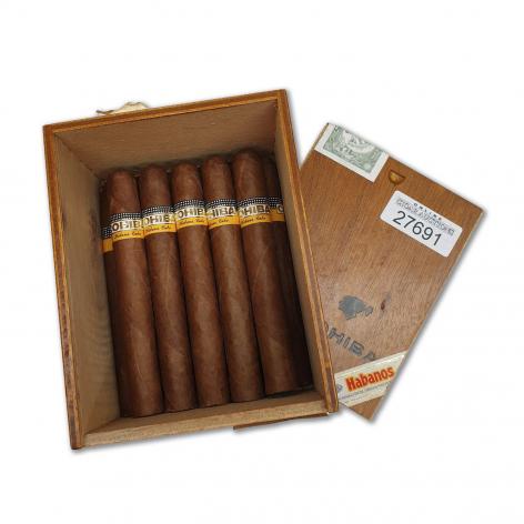 Lot 175 - Cohiba Siglo IV