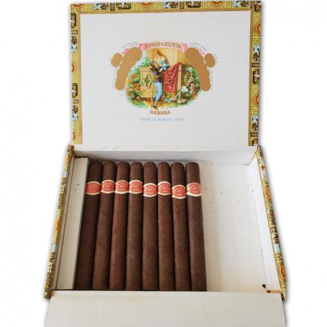 Lot 177 - Romeo y Julieta Coronas