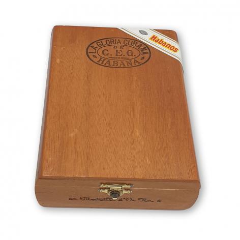 Lot 177 - La Gloria Cubana Medaille d'Or No.4