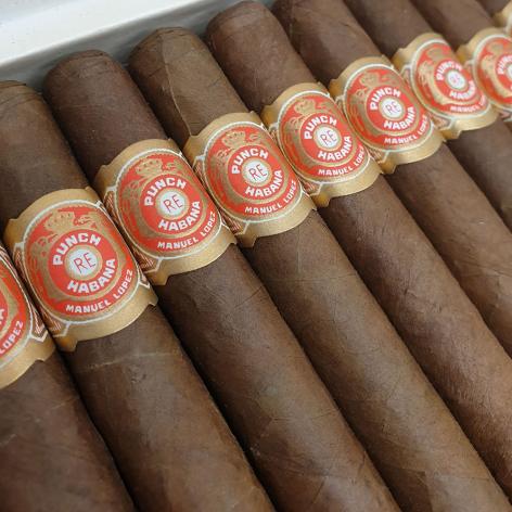 Lot 177 - Punch Coronas 