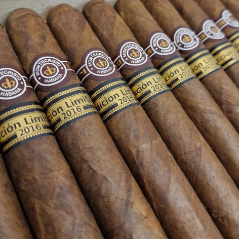 Lot 177 - Montecristo Dantes