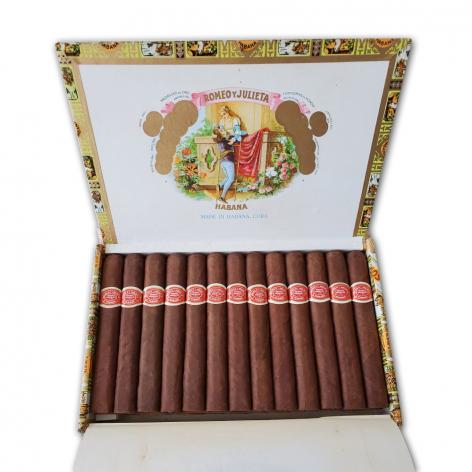 Lot 178 - Romeo y Julieta Regalias de Londres