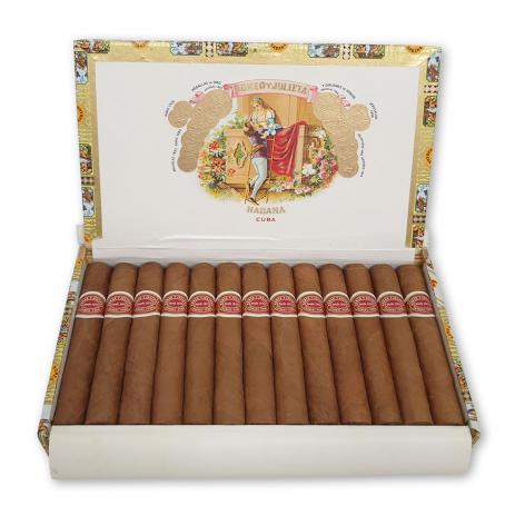 Lot 178 - Romeo y Julieta Petit Princes