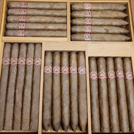 Lot 178 - H. Upmann Saks Varieties No.1 English Market Selection