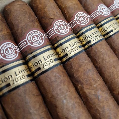 Lot 179 - Montecristo Grand Edmundo