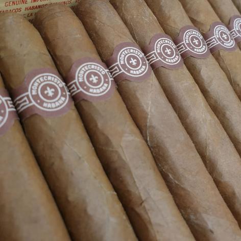 Lot 17 - Montecristo No. 1