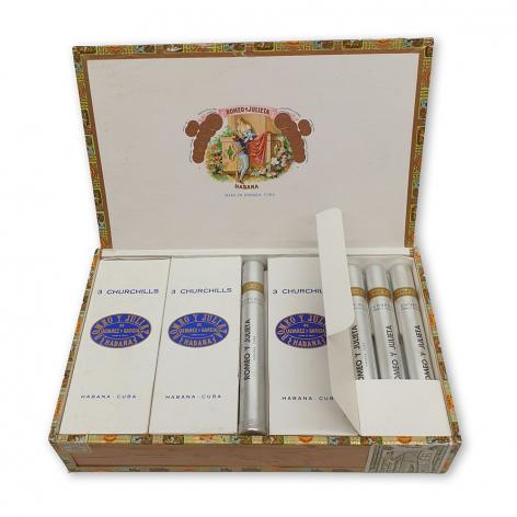 Lot 17 - Romeo y Julieta Churchills 