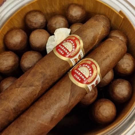 Lot 17 - H. Upmann Noellas