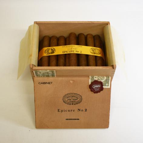 Lot 180 - Hoyo de Monterrey Epicure No.2