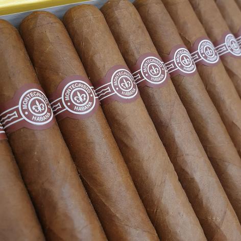 Lot 181 - Montecristo No. 4