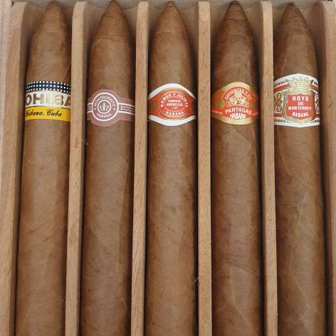 Lot 184 - Seleccion Piramides