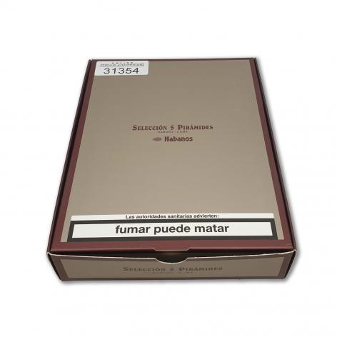 Lot 188 - Seleccion Piramides