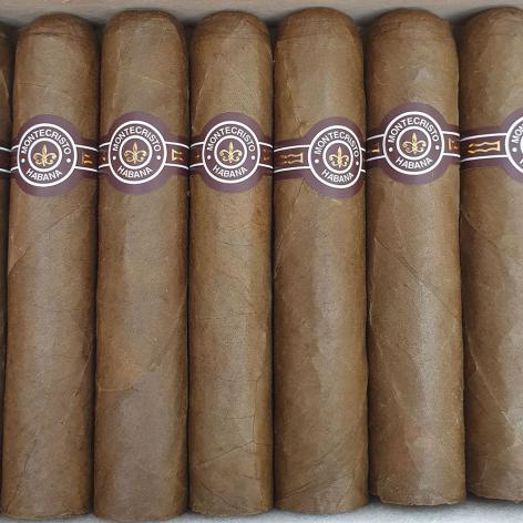 Lot 189 - Montecristo Petit Edmundo