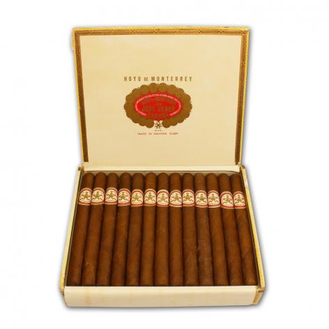 Lot 18 - Hoyo De Monterrey Double Coronas 