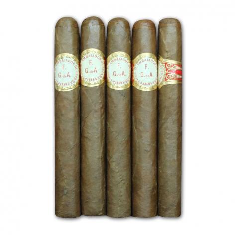 Lot 18 - Diplomatic Petit Coronas