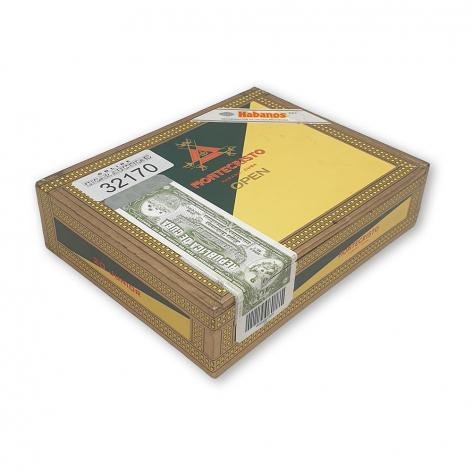 Lot 191 - Montecristo Junior
