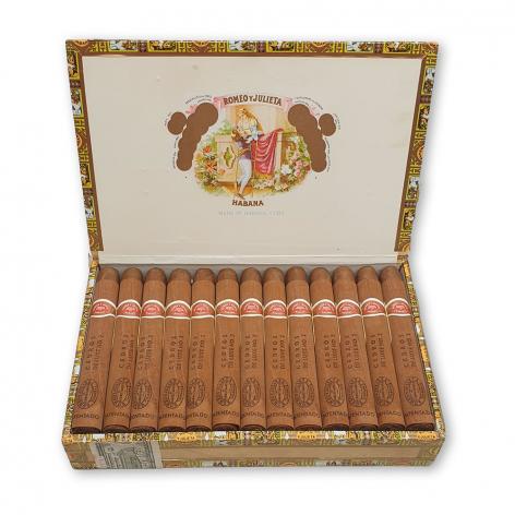 Lot 195 - Romeo y Julieta Cedros de Luxe No. 2