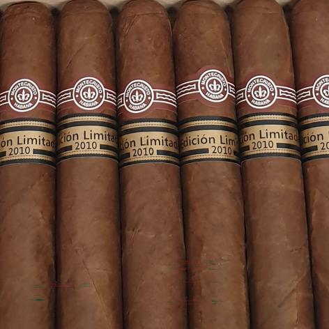 Lot 196 - Montecristo Grand Edmundo