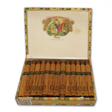 Lot 197 - Romeo y Julieta Cedros de Luxe no.1