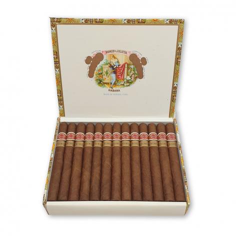 Lot 198 - Romeo y Julieta Churchills 