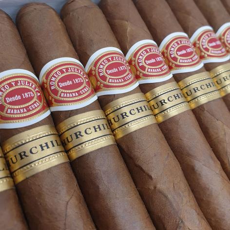 Lot 198 - Romeo y Julieta Churchills 