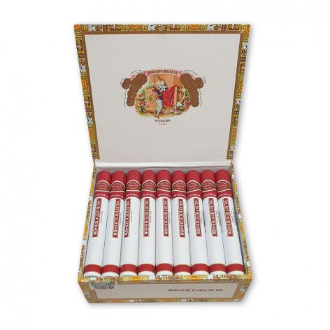 Lot 199 - Romeo y Julieta Churchills 