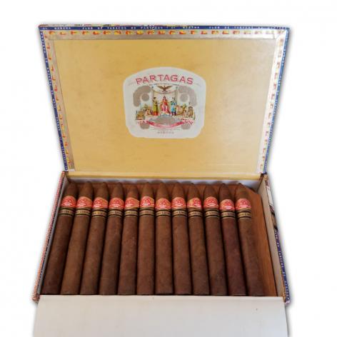 Lot 200 - Partagas  Piramides