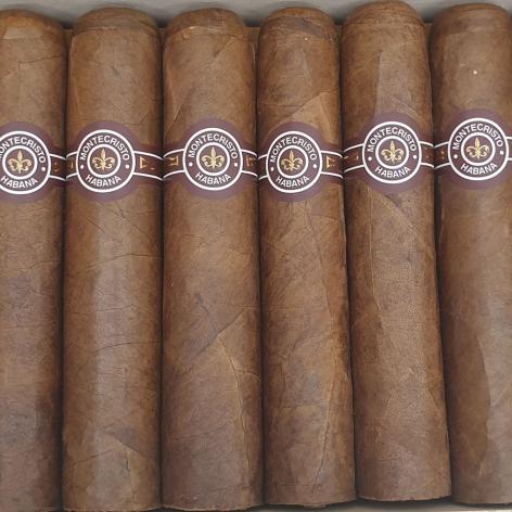 Lot 201 - Montecristo Petit Edmundo