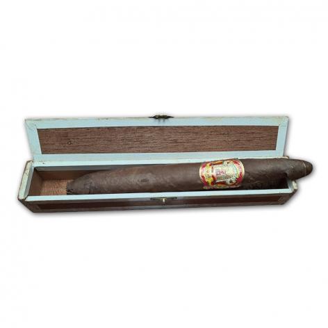 Lot 203 - H.Upmann 