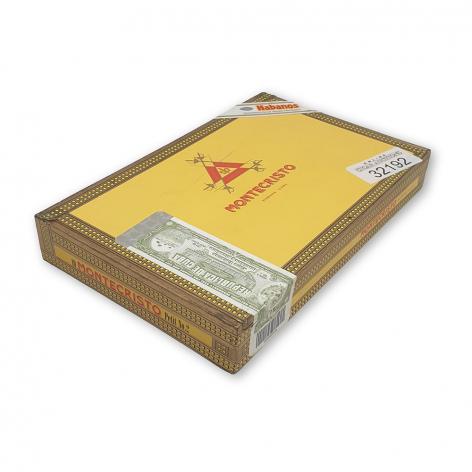 Lot 204 - Montecristo Petit No. 2