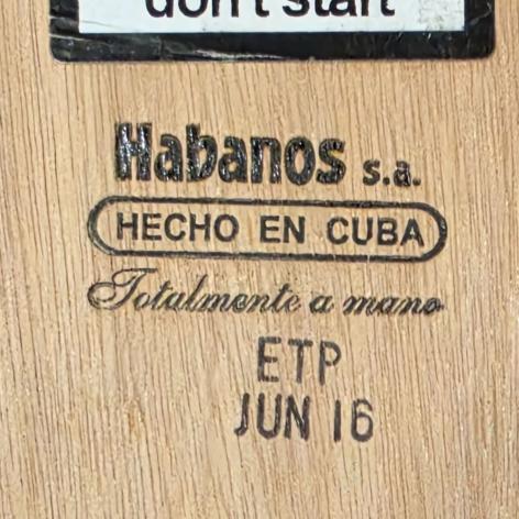 Lot 207 - Cohiba Robustos