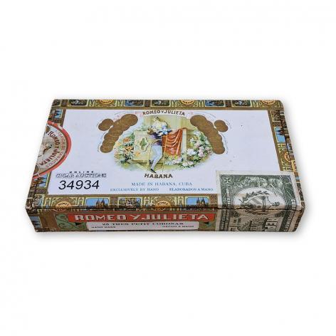 Lot 20 - Romeo y Julieta Tres Petit Coronas 