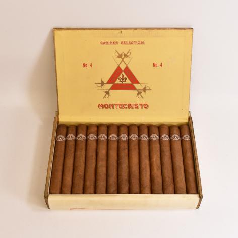 Lot 210 - Montecristo No.4