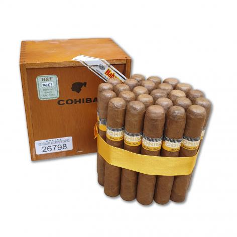 Lot 210 - Cohiba Robustos 