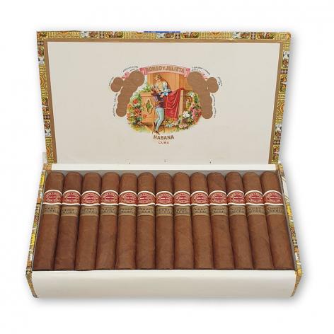 Lot 211 - Romeo y Julieta Short Churchills 
