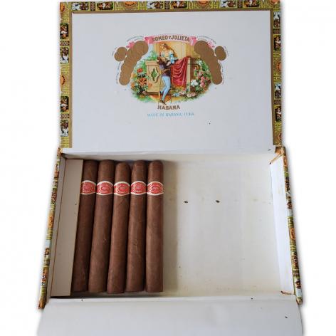 Lot 212 - Romeo y Julieta Exhibicion No.3