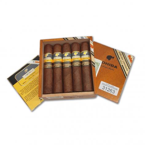 Lot 212 - Cohiba Robustos Supremos 