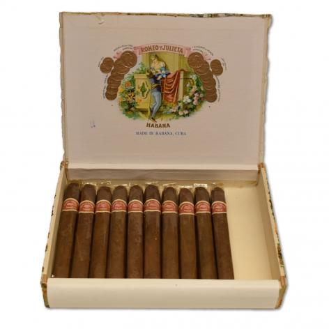 Lot 215 - Romeo y Julieta Belvederes