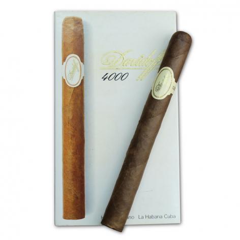 Lot 215 - Davidoff 4000