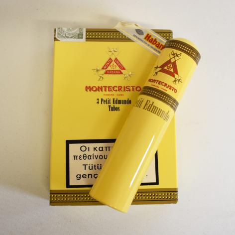 Lot 216 - Montecristo Petit Edmundo