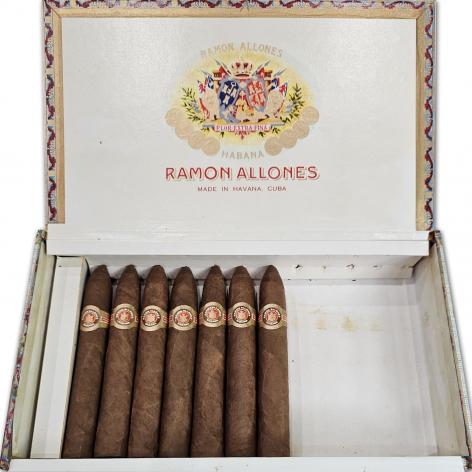 Lot 217 - Ramon Allones Belicosos Finos