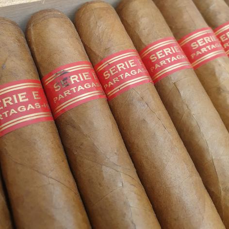 Lot 218 - Partagas Serie E No. 2