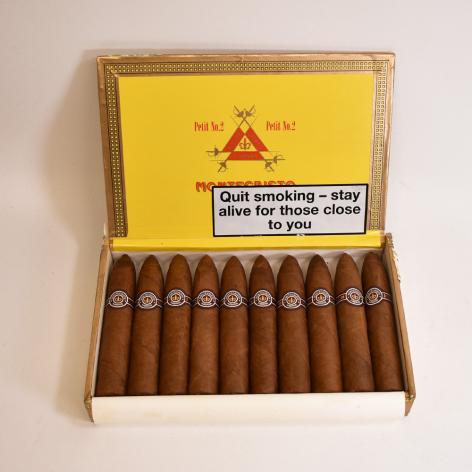 Lot 219 - Montecristo Petit No.2