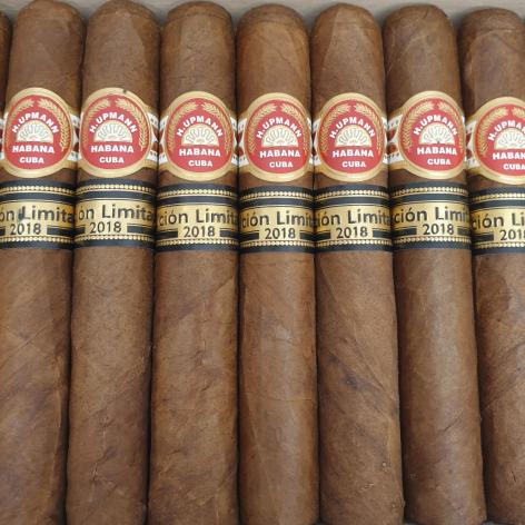 Lot 219 - H. Upmann Propios 