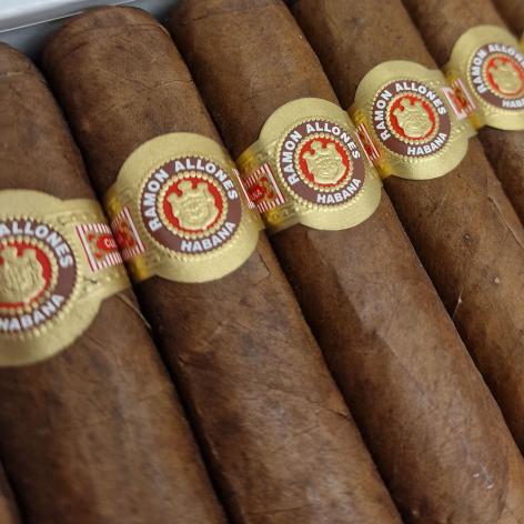 Lot 220 - Ramon Allones Specially Selected