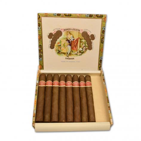 Lot 221 - Romeo y Julieta Petit Coronas